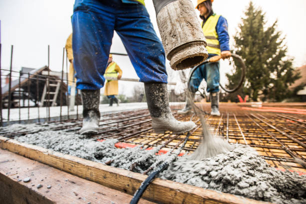 Best Custom Concrete Contractor  in Tallmadge, OH